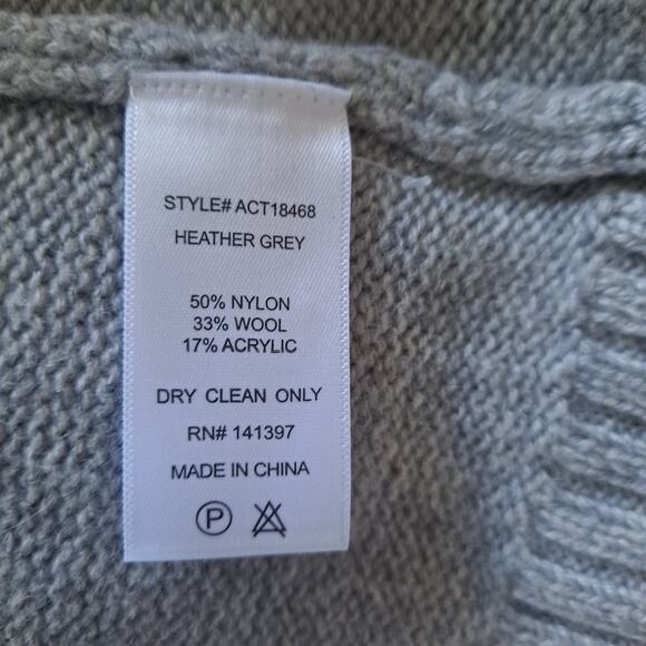 ASTR The Label Saffi Sweater Wool Blend Knit Cardigan Heather Gray Womens Size S - Picture 11 of 11